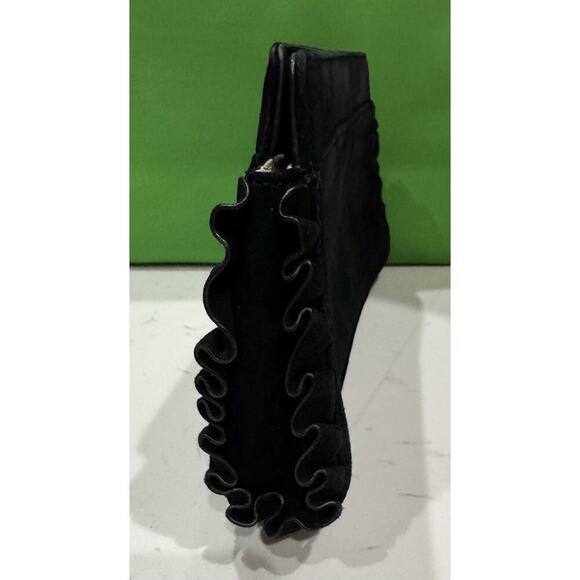Talbots Black Leather Clutch Ruffle Trim - Picture 2 of 5